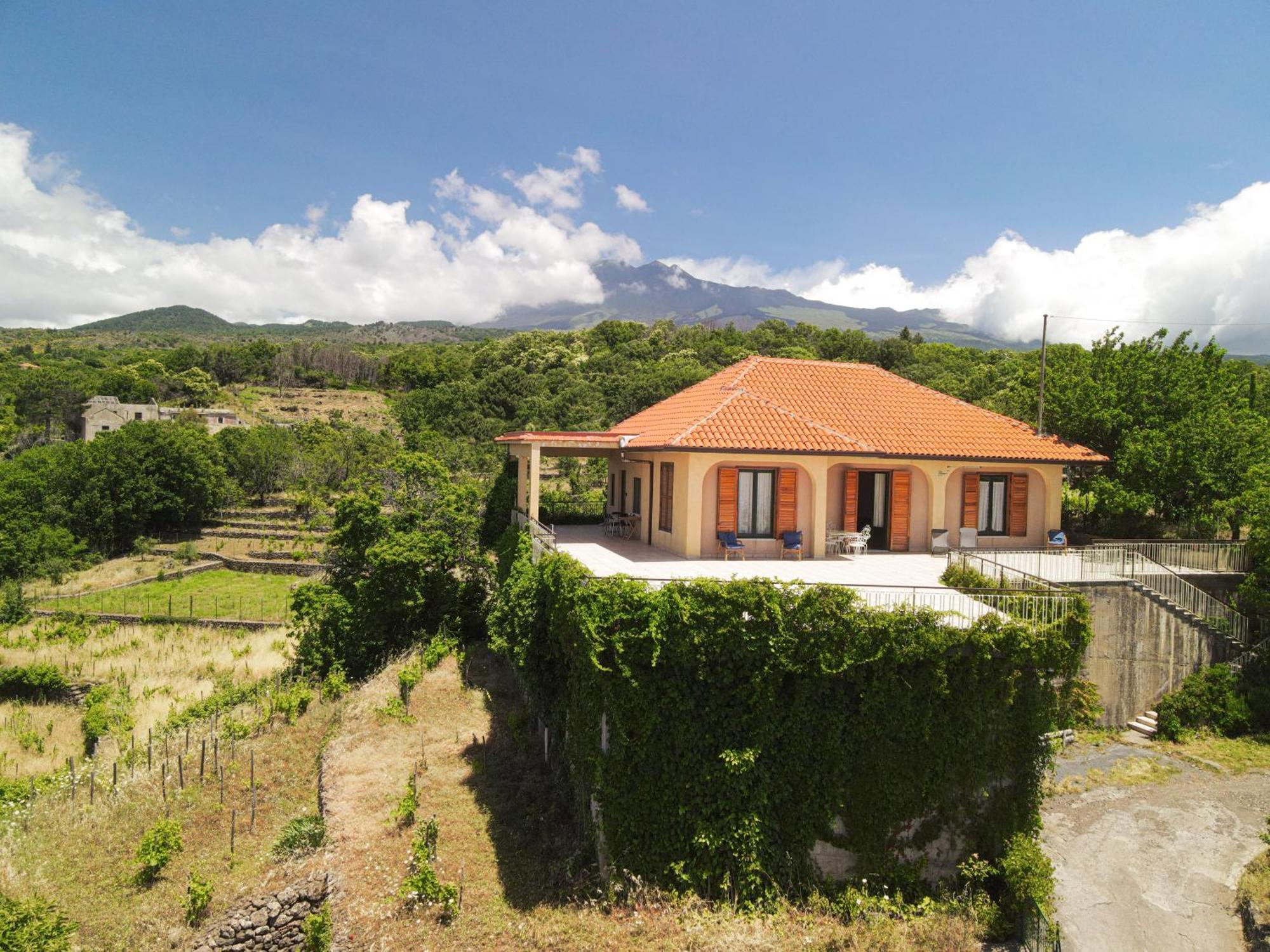 Le Vigne - Villa Overlooking Etna Adrano Екстериор снимка